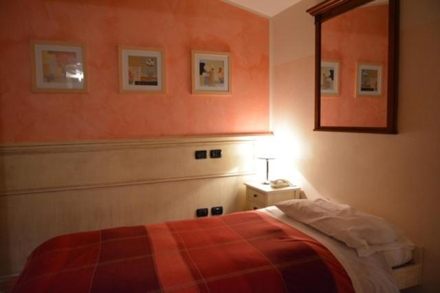 Hotel Due Colonne サン・ボニファーチョ 部屋 写真